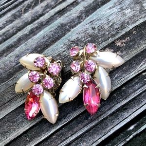 Vintage Sparkling Pink Rhinestone Clip Earrings